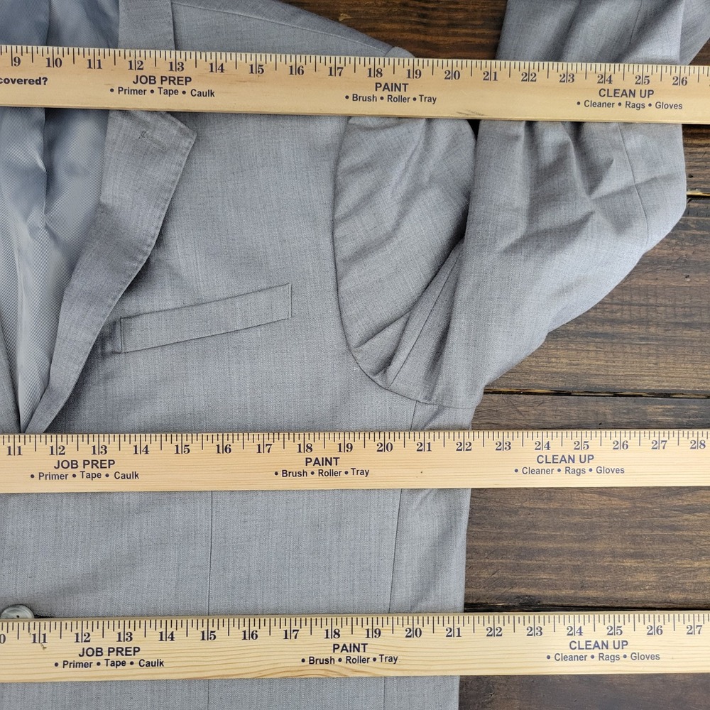 Perry Ellis Men's Sport Coat Blazer Two Button Gray Herringbone Poly Blend 44R - Picture 3 of 15